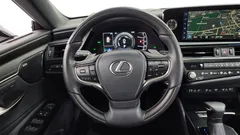 2023 Lexus ES Executive — фото 12