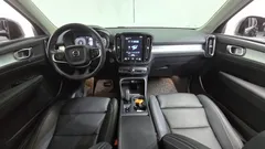 2021 Volvo XC40 B4 Momentum, чёрный — фото 7