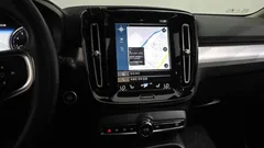 2021 Volvo XC40 B4 Momentum, чёрный — фото 12