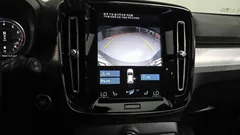 2021 Volvo XC40 B4 Momentum, чёрный — фото 14