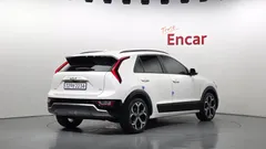 2022 Kia Niro Prestige — фото 2