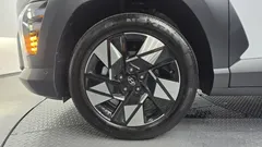 2023 Hyundai Kona Inspiration, белый — фото 5