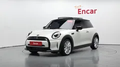 2023 Mini Cooper Classic Plus Launch Pack — фото 12