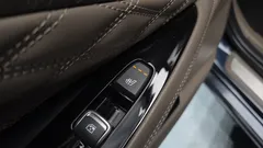 2023 Kia K8 Signature, синий — фото 18