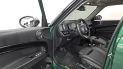2022 Mini Countryman ALL4 Classic Plus, зелёный — фото 10