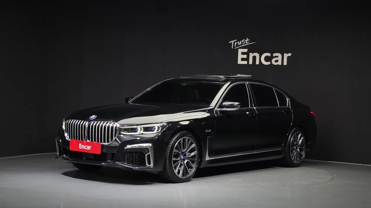 2022 BMW 7-Series 745Le iPerformance M Sport