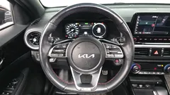2022 Kia K3 1.6 Turbo GT 5Door, синий — фото 13