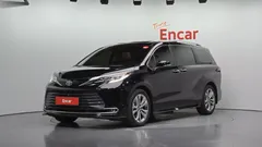 2022 Toyota Sienna 2.5 Hybrid 2WD — фото 1