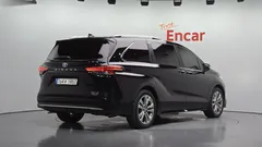 2022 Toyota Sienna 2.5 Hybrid 2WD — фото 2
