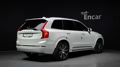 2022 Volvo XC90 T8 Inscription Hybird, белый — фото 2