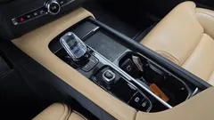 2022 Volvo XC90 T8 Inscription Hybird, белый — фото 9