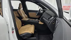 2022 Volvo XC90 T8 Inscription Hybird, белый — фото 11