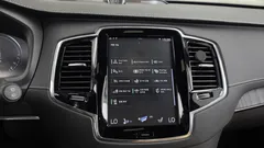 2022 Volvo XC90 T8 Inscription Hybird, белый — фото 16