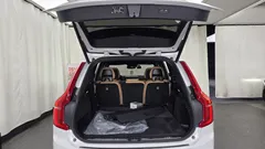 2022 Volvo XC90 T8 Inscription Hybird, белый — фото 20
