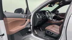 2023 BMW X6 xDrive40i M Sport, белый — фото 10