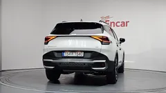 2023 Kia Sportage Signature Gravity 2WD, белый — фото 4