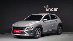 2022 Hyundai Kona Modern, серо-серебристый — фото 1