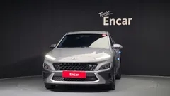 2022 Hyundai Kona Modern, серо-серебристый — фото 3