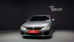 2023 BMW 5-Series M550i xDrive — фото 3