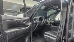 2024 Toyota Alphard 2.5 HEV Executive AWD, чёрный — фото 10
