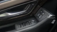 2024 Toyota Alphard 2.5 HEV Executive AWD, чёрный — фото 17