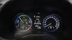 2022 Hyundai Kona Modern, серо-серебристый — фото 8