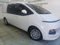 2022 Hyundai Staria Cargo 5-Seater — фото 2