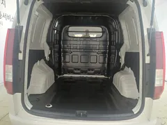 2022 Hyundai Staria Cargo 5-Seater — фото 19
