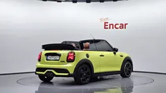 2022 Mini Cooper Convertible Classic, жёлтый — фото 2