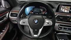 2022 BMW 7-Series 740Li xDrive Design Pure Excellence, чёрный — фото 13