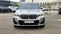 2023 BMW X1 sDrive 18d M Sport, серо-серебристый — фото 3