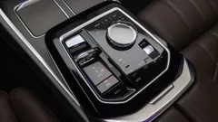 2023 BMW 7-Series 740d xDrive Design Pure Excellence — фото 15