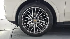 2023 Porsche Cayenne 3.0 Coupe, белый — фото 5
