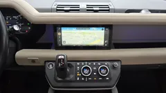 2023 Land Rover Defender 110 D250 SE — фото 19