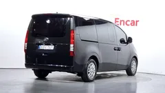 2023 Hyundai Staria Cargo 5-Seater — фото 2