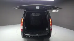 2022 Hyundai Staria Cargo 5-Seater — фото 20