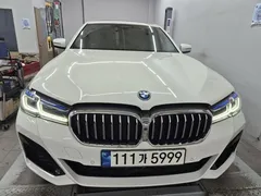 2022 BMW 5-Series 530e M Sport, белый — фото 7