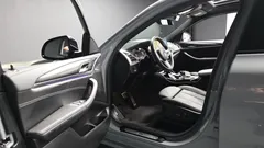 2024 BMW X4 xDrive20i M Sport, светло-серебристый — фото 10