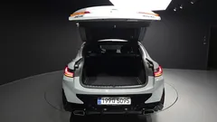 2024 BMW X4 xDrive20i M Sport, светло-серебристый — фото 20