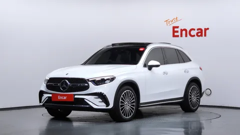 2023 Mercedes-Benz GLC-Class GLC300 4MATIC AMG Line