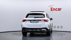 2023 Mercedes-Benz GLC-Class GLC300 4MATIC AMG Line, белый — фото 4