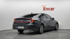 2023 Hyundai Sonata Premium Plus, серый — фото 2