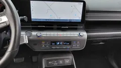 2023 Hyundai Kona Gasoline 1.6 Turbo 2WD, белый — фото 13