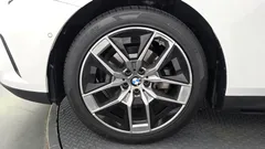 2024 BMW 5-Series 520i, белый — фото 5
