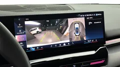 2024 BMW 5-Series 520i, белый — фото 13
