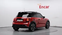 2022 Mini Cooper JCW — фото 2