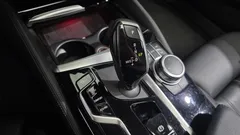 2022 BMW 5-Series 520i Luxury — фото 9