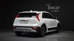 2022 Kia Niro Trendy, белый — фото 2