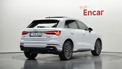2022 Audi Q3 35 TDI Quattro Premium — фото 2