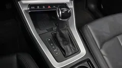 2022 Audi Q3 35 TDI Quattro Premium — фото 9